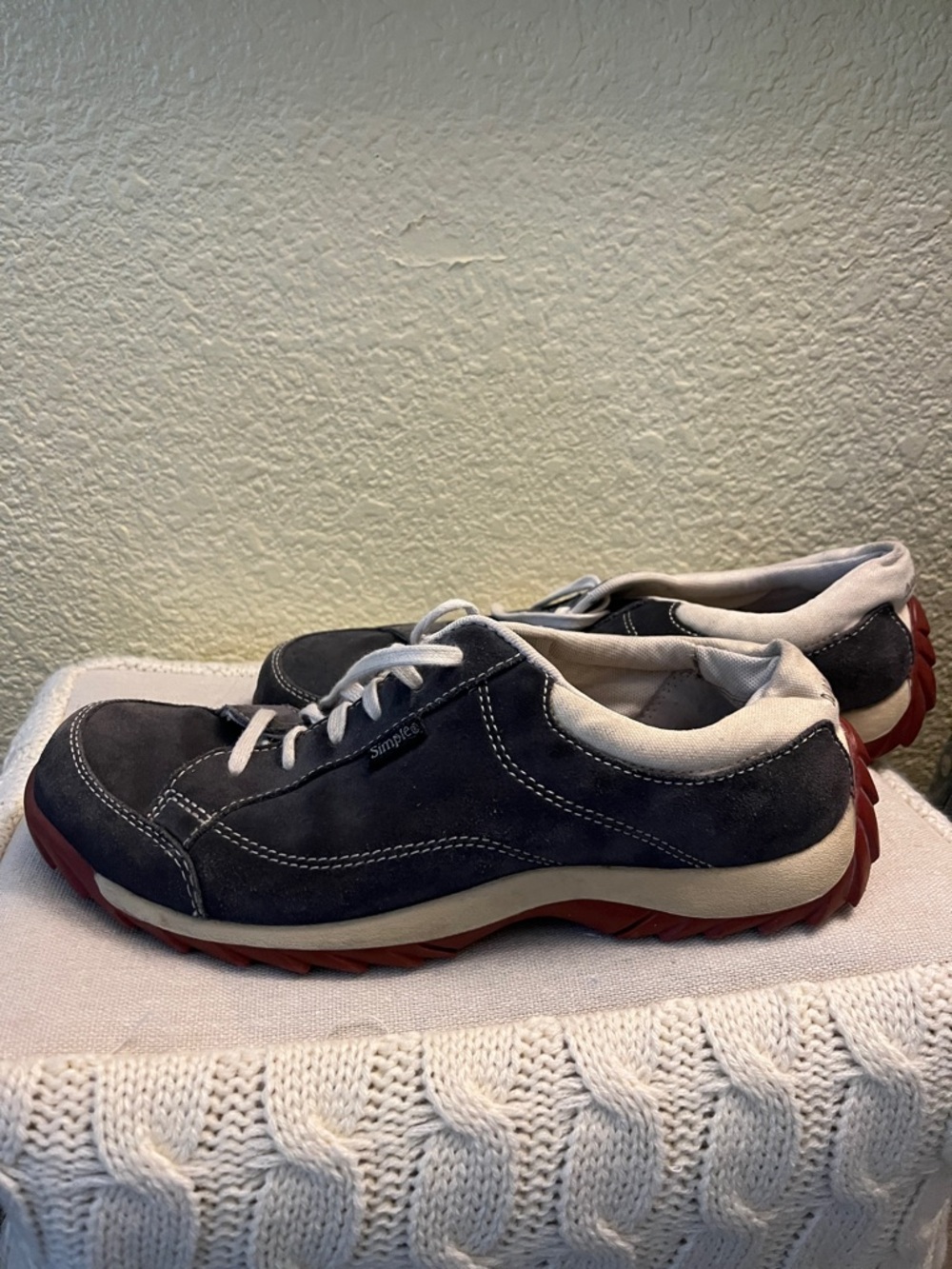 Simple Navy Suede Sneakers with Red Outsole